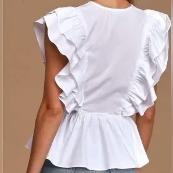 Lulu’s White Ruffled Hook and Eye Smocked V-Neck Top Size Small - Picture 2 of 11